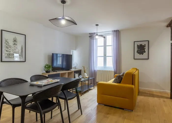 Le Chirac 4 T2 Duplex Centre Historique Rodez